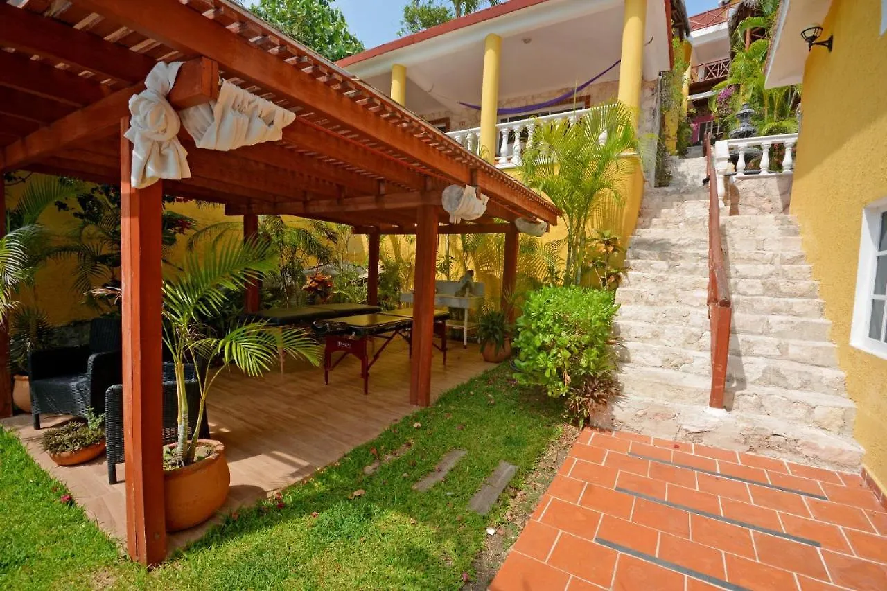 Hotel La Joya Isla Mujeres 4*,