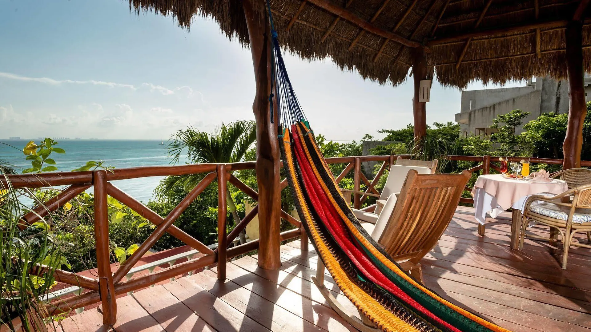 Hotel La Joya Isla Mujeres 4*,