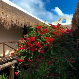 Lo Nuestro Petit 3*, Tulum Messico