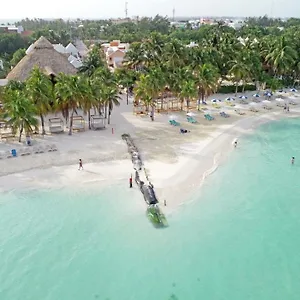 Maria Del Mar *** Isla Mujeres